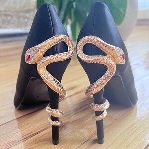 Elegant Black Snake Heel  Pumps